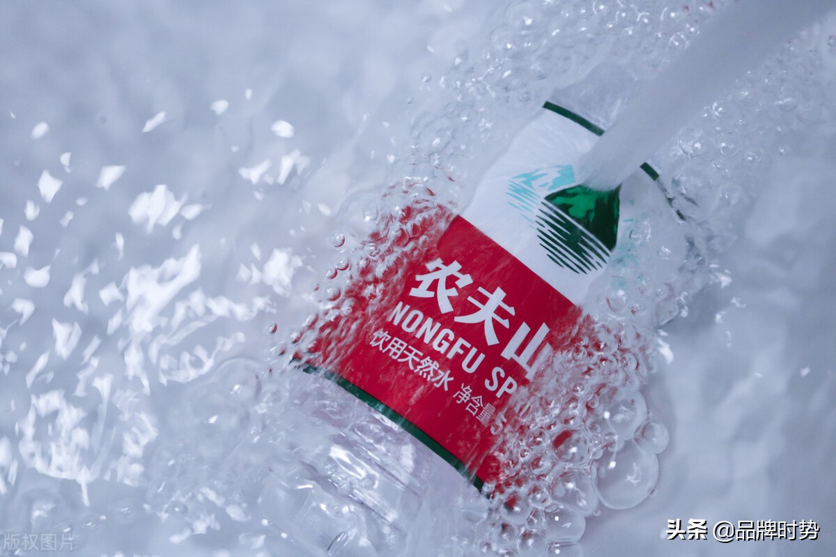 中国矿泉水品牌（国内排名前十的饮用矿泉水品牌）