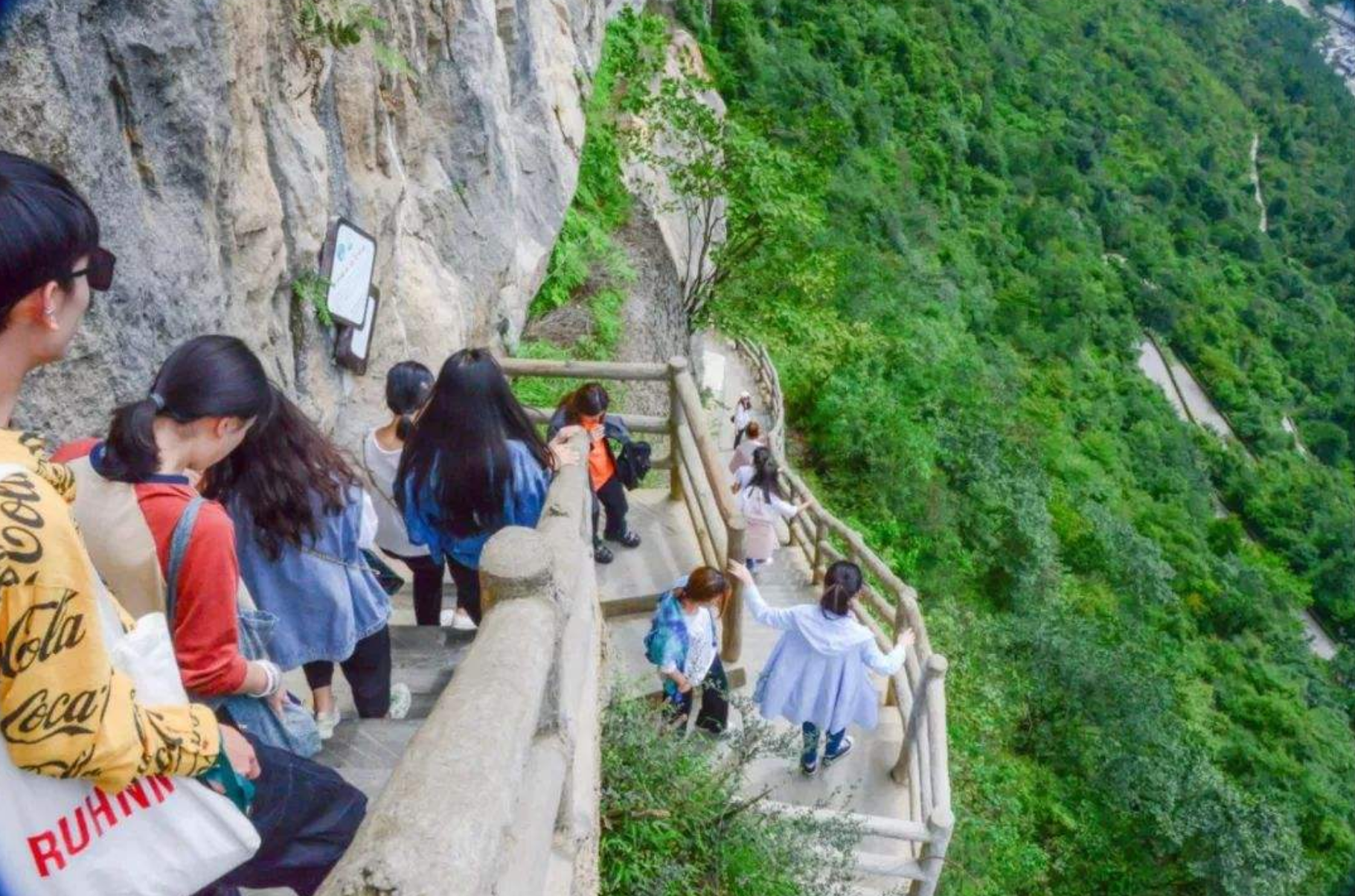 成都"尖叫"爬山:5大高空项目任你选,门票实惠,风景美