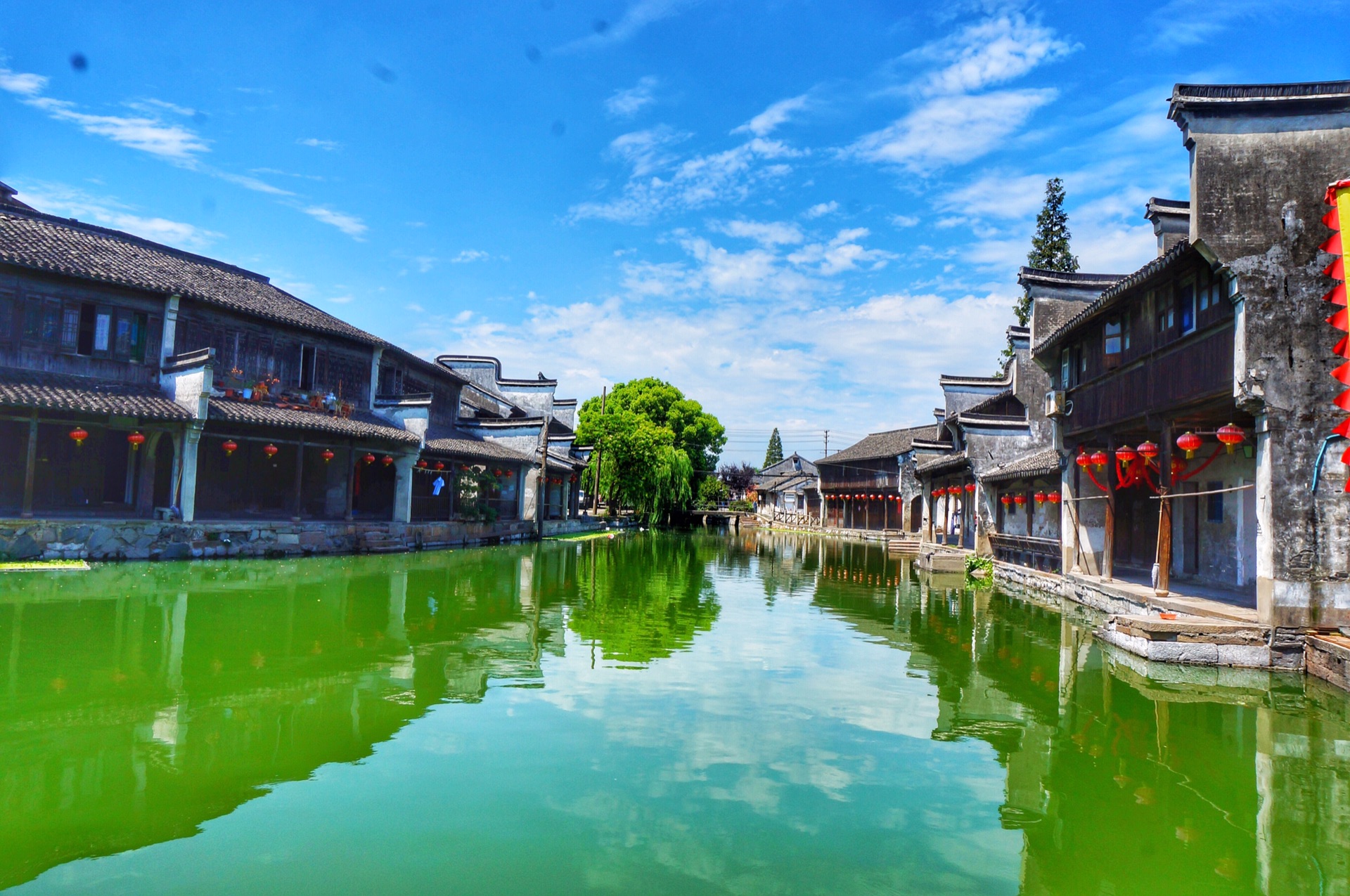 情侣旅游必去的地方(情侣旅游必去的地方国外)