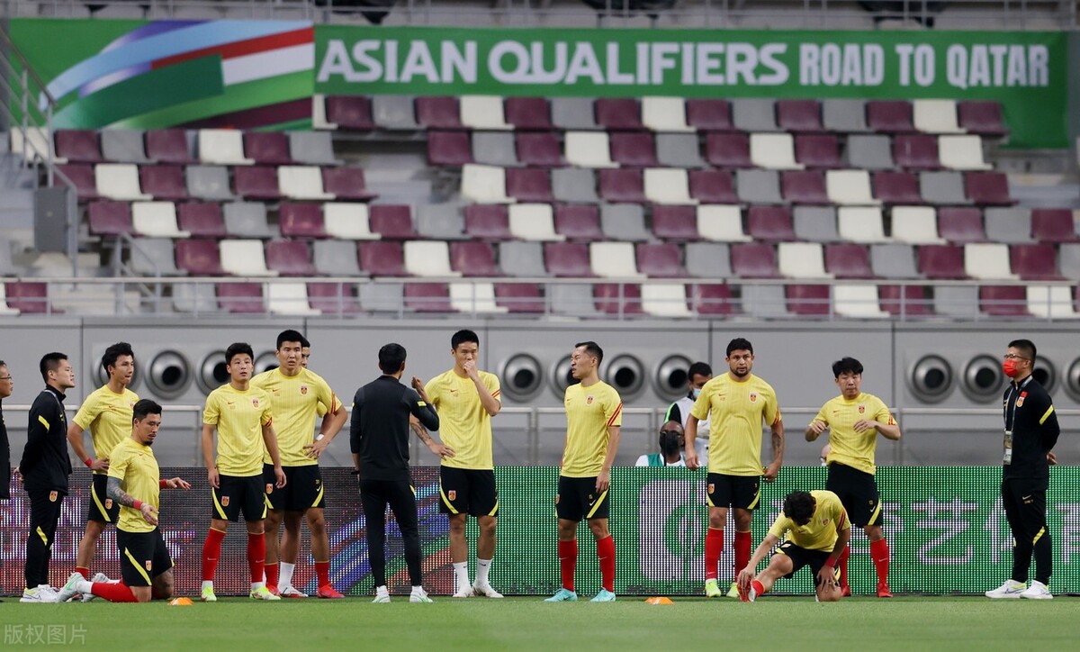 亚足联官宣：国足vs越南、沙特，均是北京时间晚上23点开球