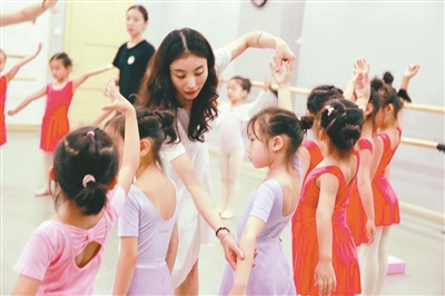 辽宁首部大型儿童芭蕾舞剧《天鹅湖》即将亮相