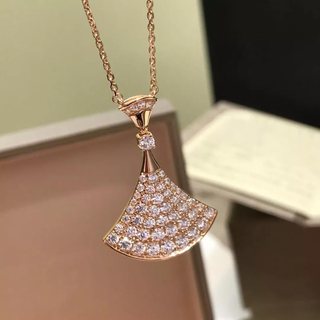 宝格丽 Diva 18K玫瑰金 满钻 扇形小裙子 项链 女