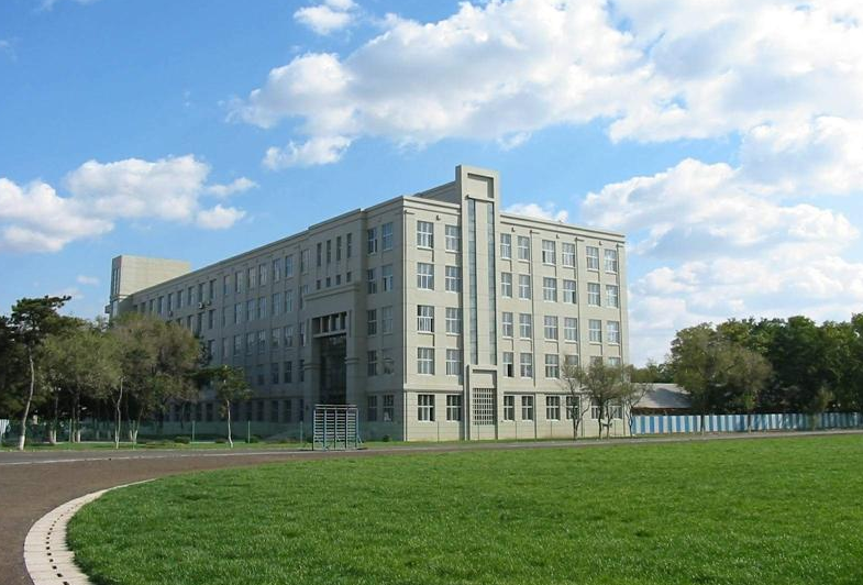 河北一所985好大学，被名字“耽误了”，常被误认为野鸡大学