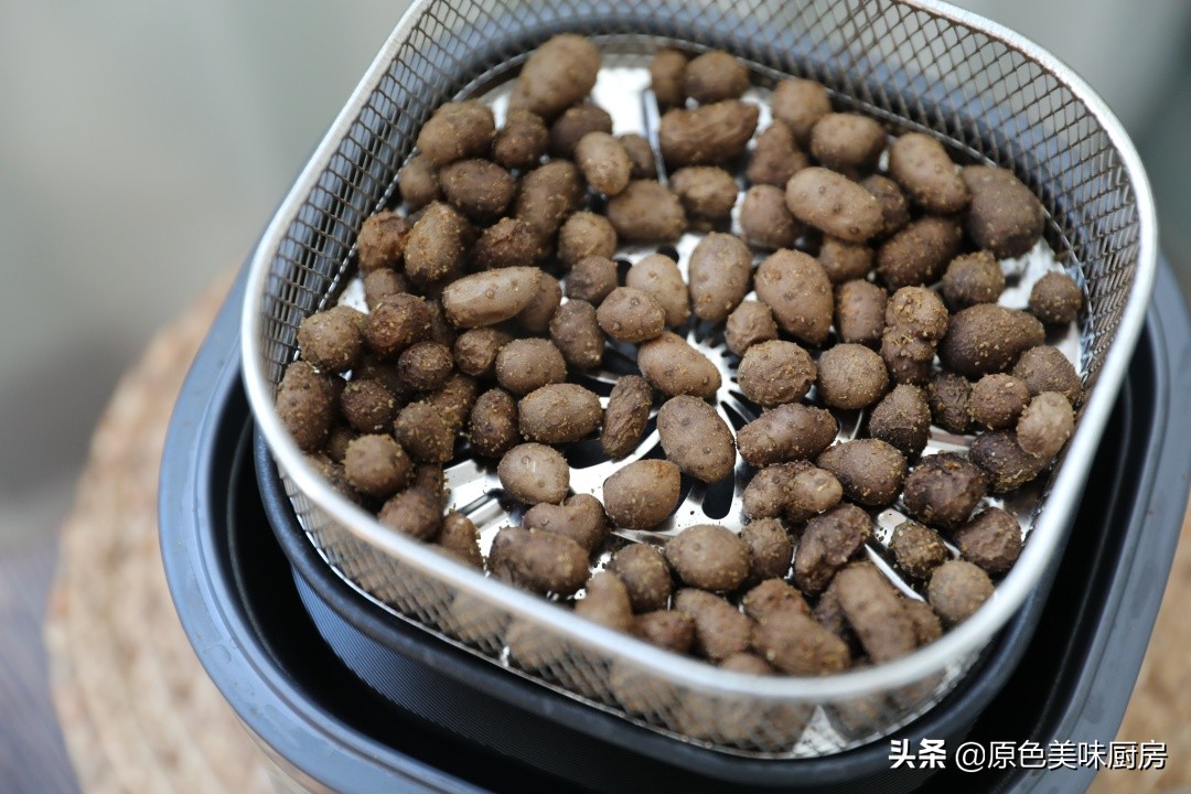 这食材别看它身材娇小，营养价值很不错，分享一款另类的吃法