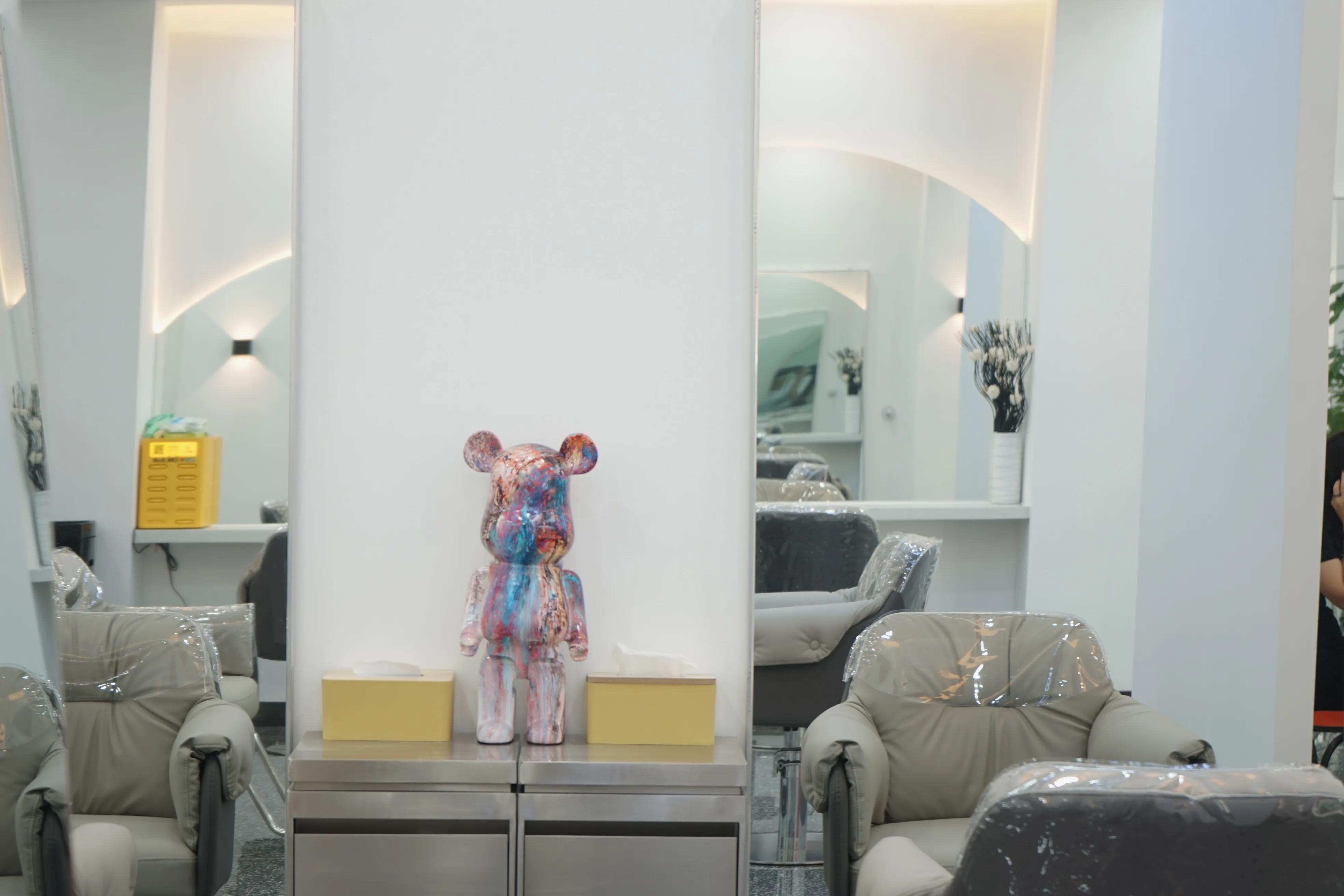 Caca hair salon | 理发店与不锈钢的艺术碰撞