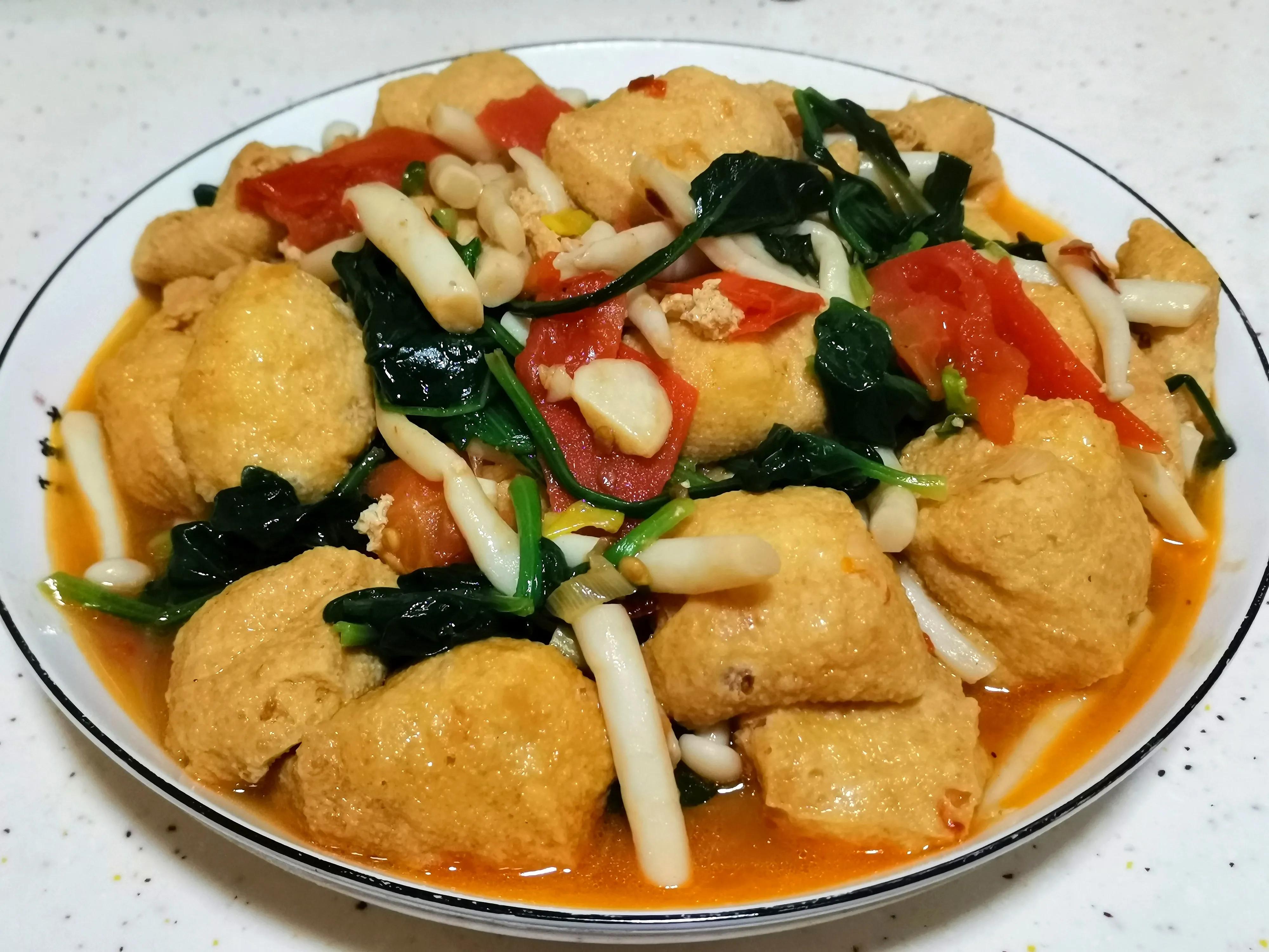 豆泡这样做，香气四溢，汤汁饱满，特别的下饭，十分钟就可出锅