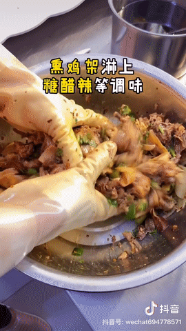 沈阳鸡架，在抖音引发了一场饿性事件