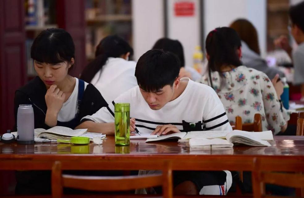 同样是大专，“高等专科”和“职业技术学院”有何区别？差距不小