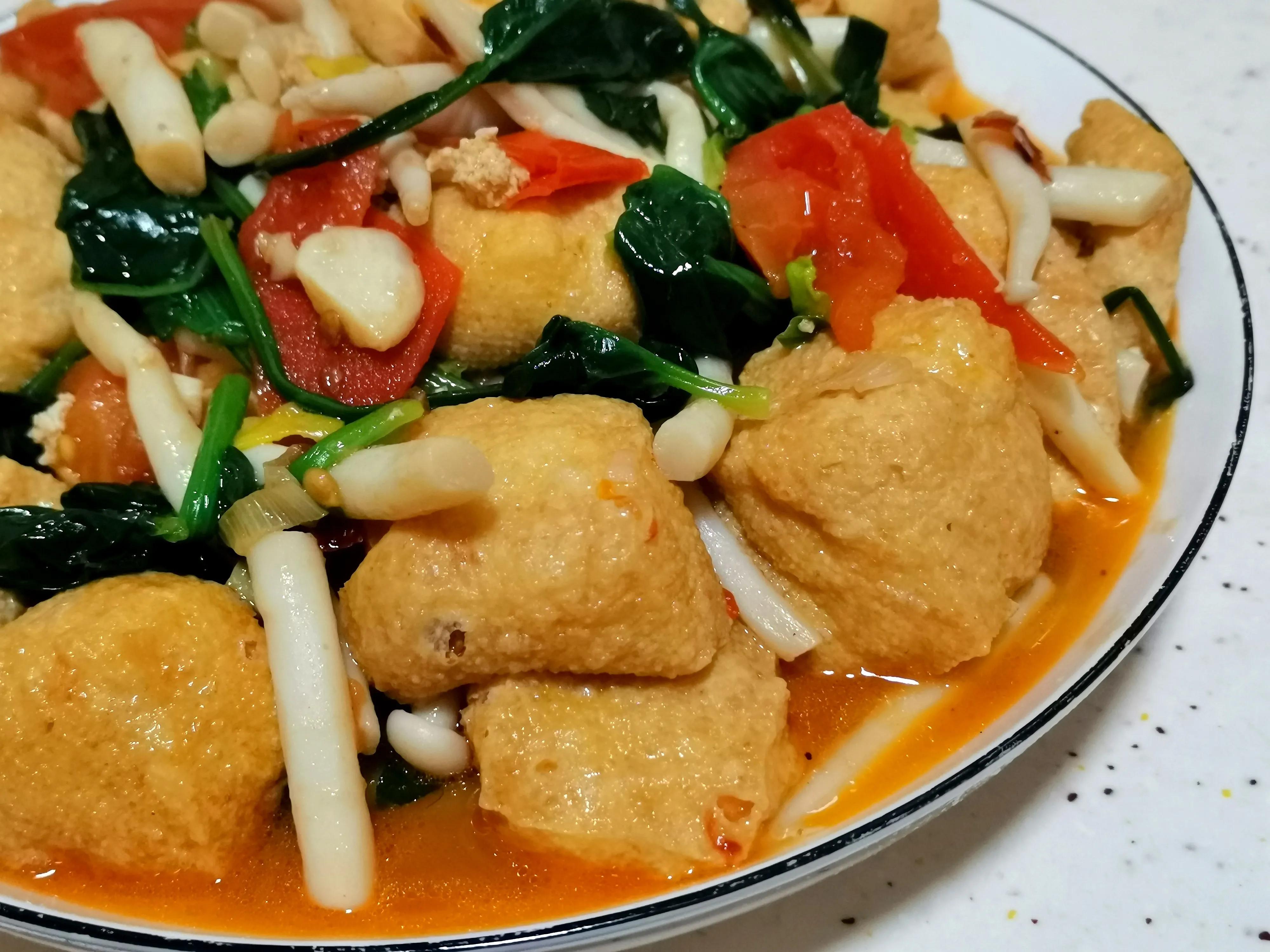 豆泡这样做，香气四溢，汤汁饱满，特别的下饭，十分钟就可出锅
