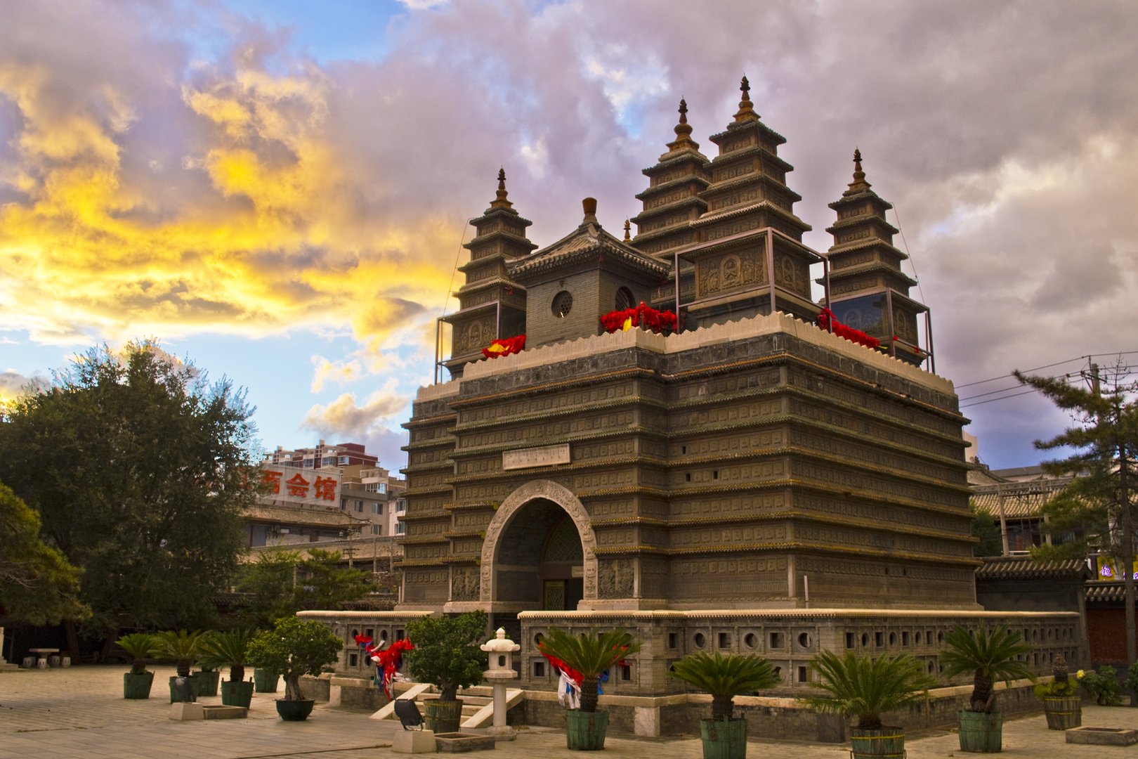 心迈阴山，神驰大漠——此生必去的塞外青城呼和浩特