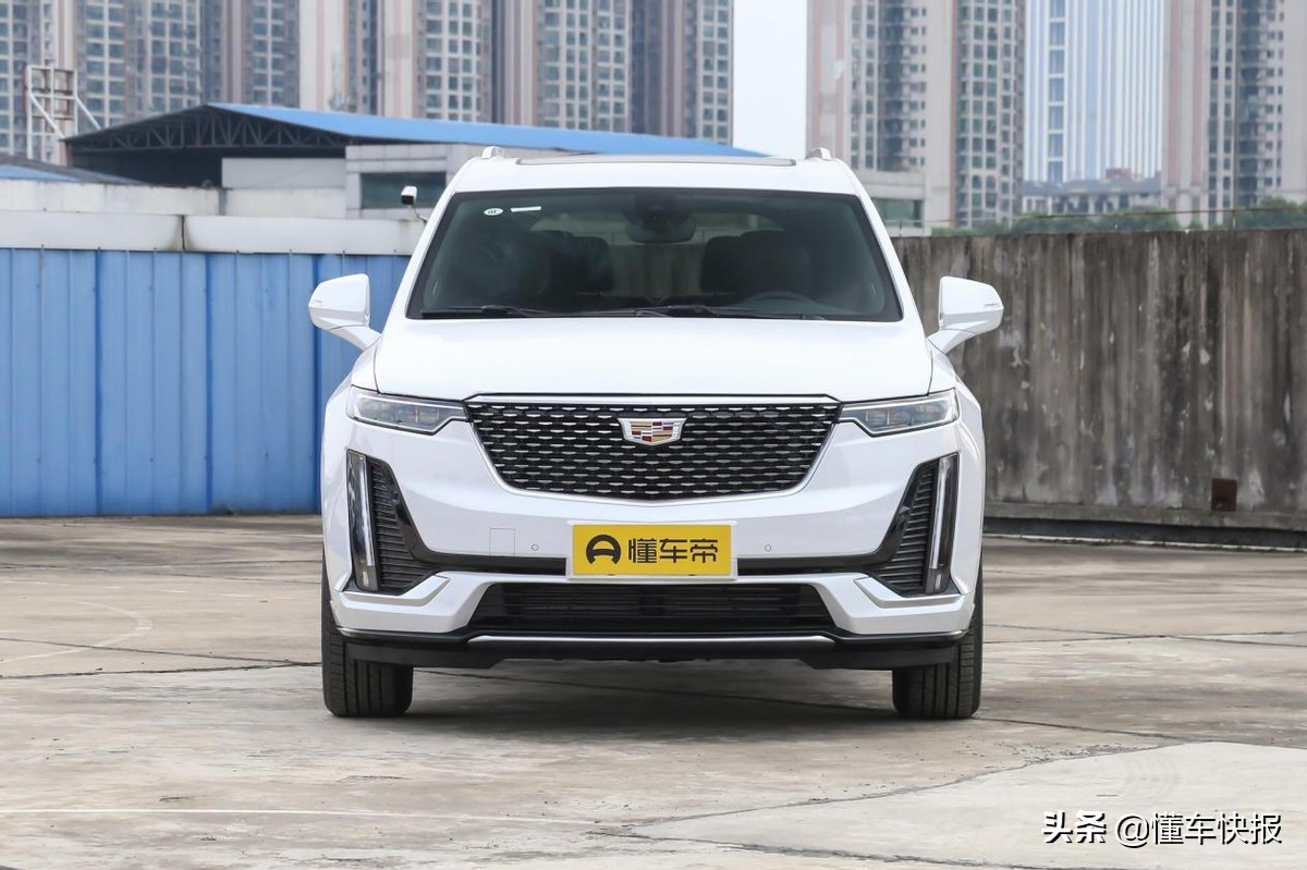 35万元级6座中大型SUV，福特探险者、凯迪拉克XT6如何选？