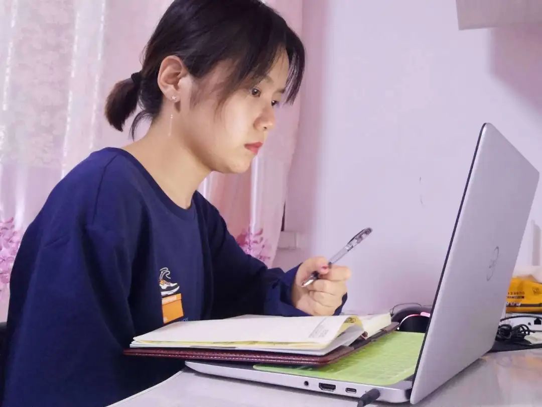 春风向暖，云端战“疫”，开启研究生“线上”新学期