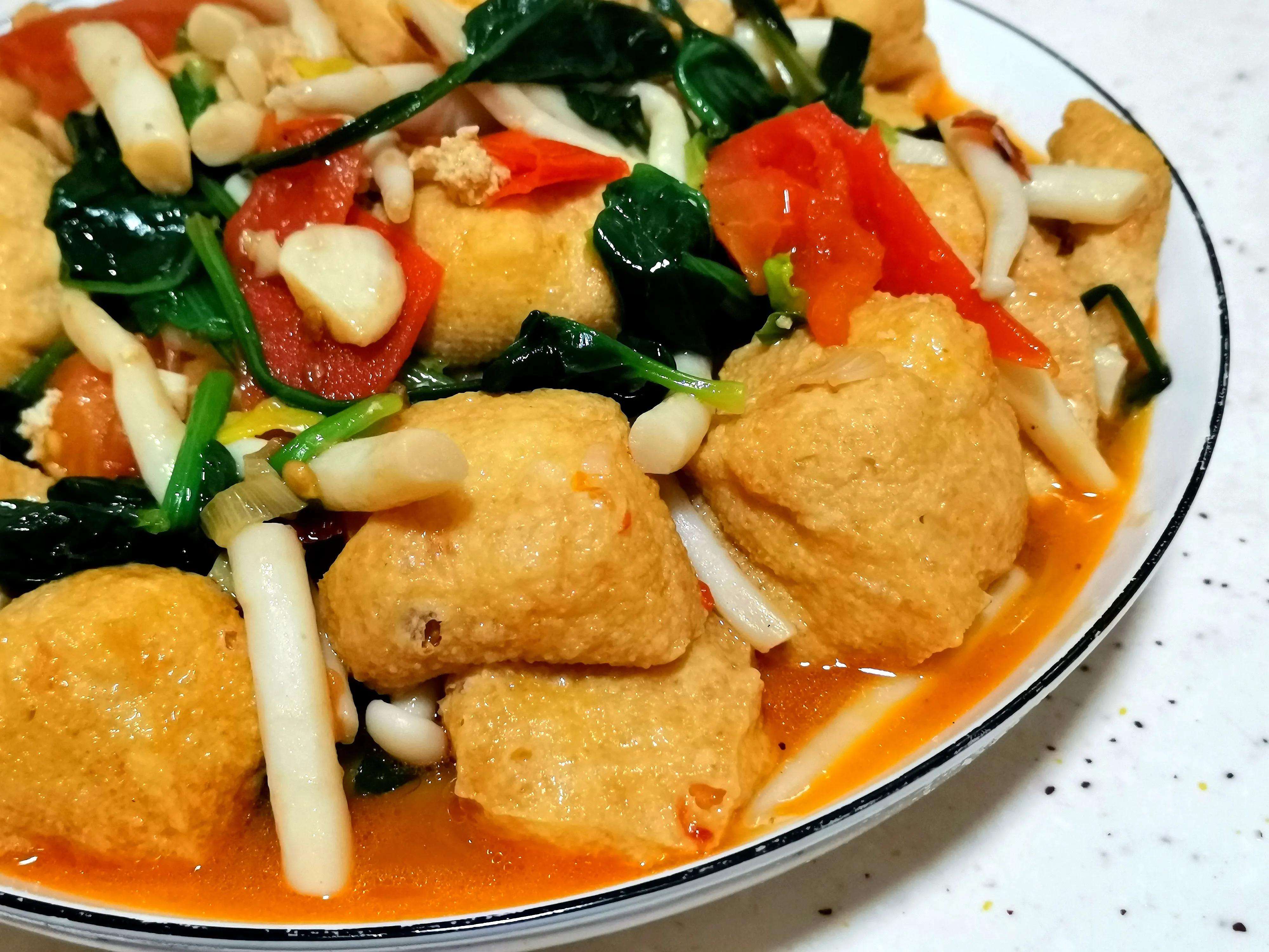 豆泡这样做，香气四溢，汤汁饱满，特别的下饭，十分钟就可出锅