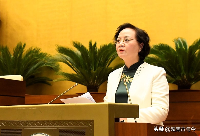 越南國會議員稱藝人需先德後才，要求模仿中國做法，規範演藝人員