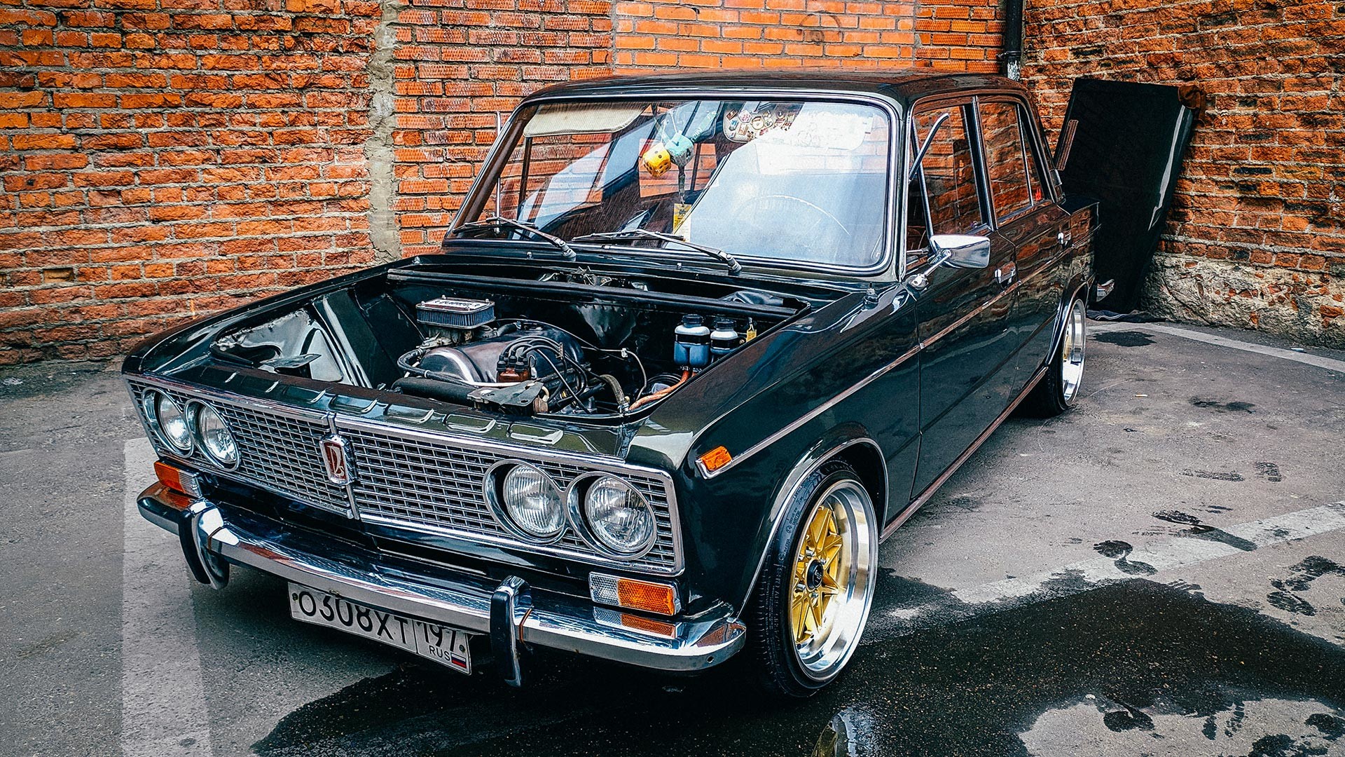 生锈的铁皮桶:"拉达"如何让俄罗斯人痴迷至今?