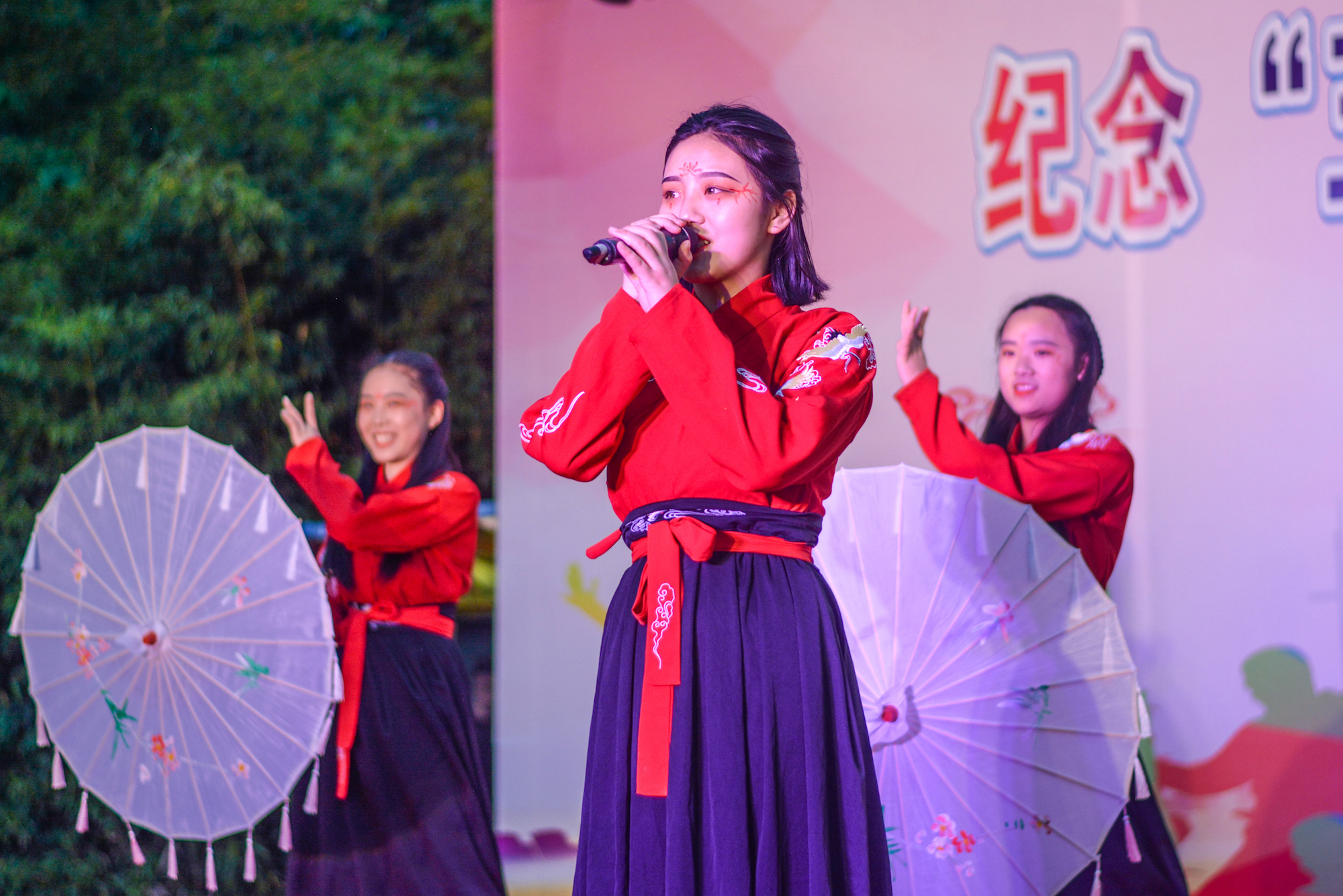 弘扬五四精神，成都东星航空职业学校掀起爱国主义热潮