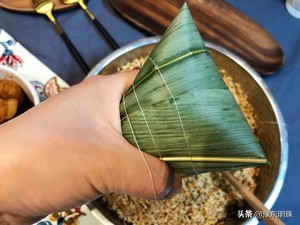 嘉興肉粽的做法,嘉興肉粽的做法和配料竅門
