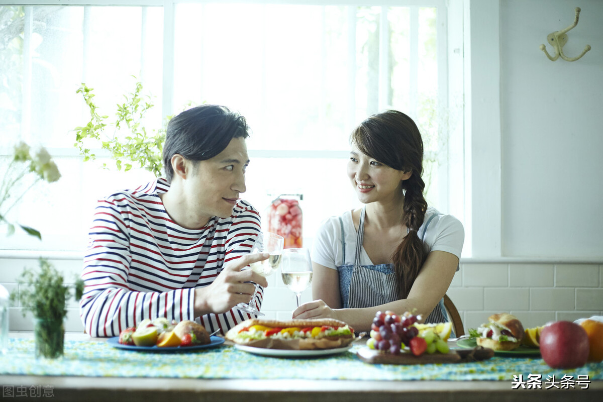 夫妻平淡而幸福的句子(婚姻中的夫妻) - 火句子