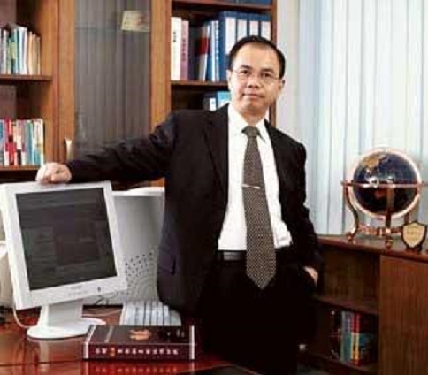 梅州首富姚良松：曾流浪大半个中国找不到工作，躲债住进集体宿舍