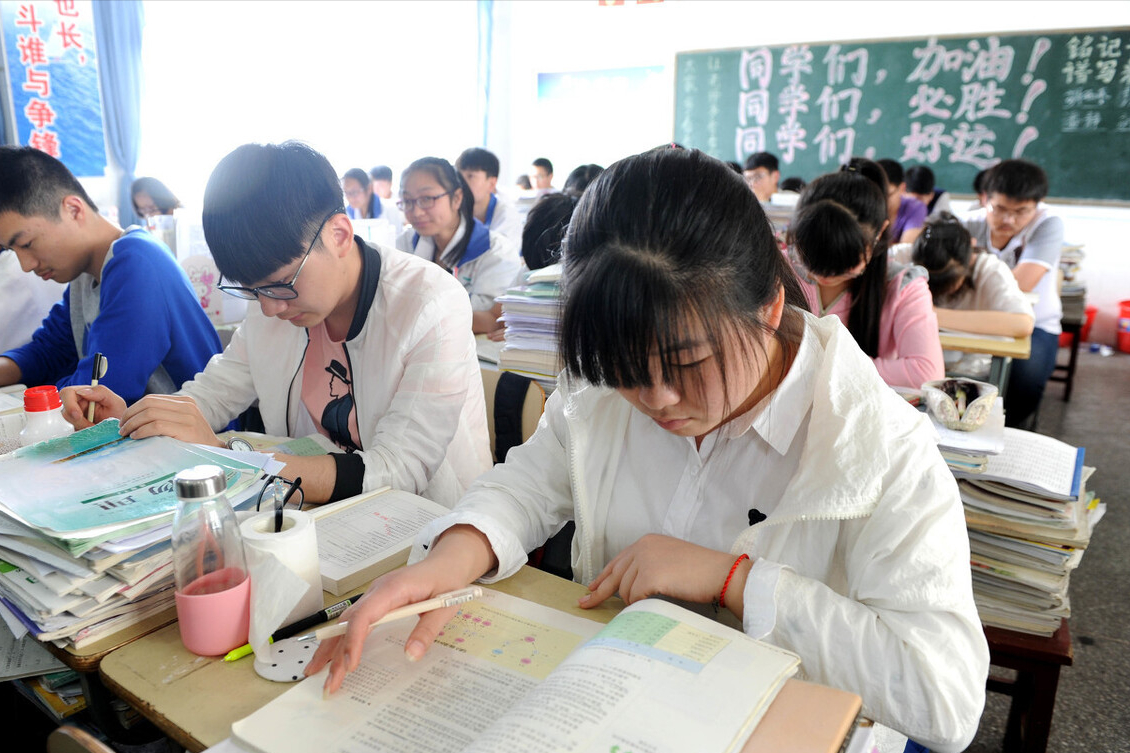 高考成绩档次划分，不同分数段能上什么样档次的大学？学生可自测