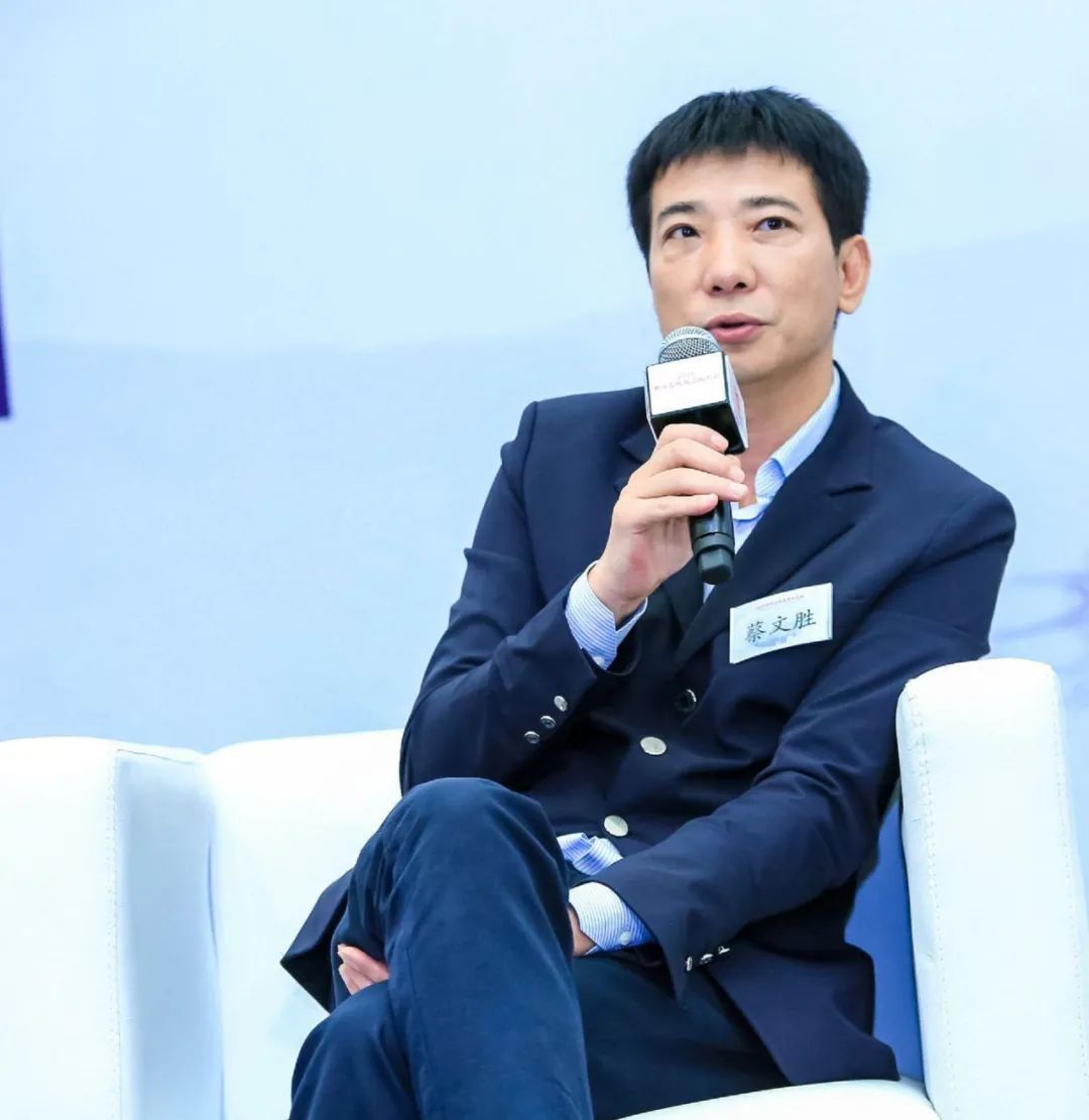 福建七位70后大叔白手起家逆袭，一位执掌万亿商业帝国身价2千亿