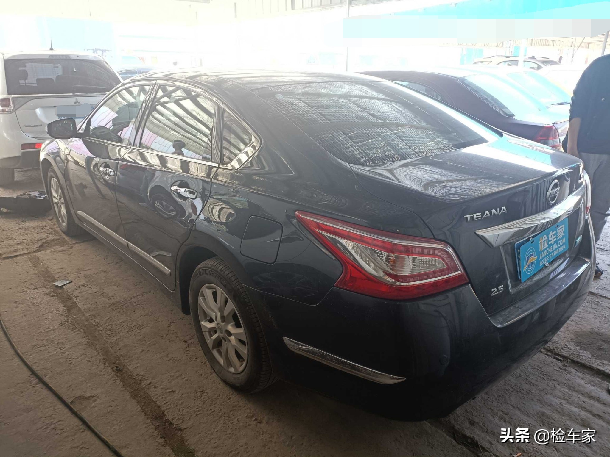 家轿典范，舒适性同级无敌，9万买辆才7万公里的日产天籁值不值？