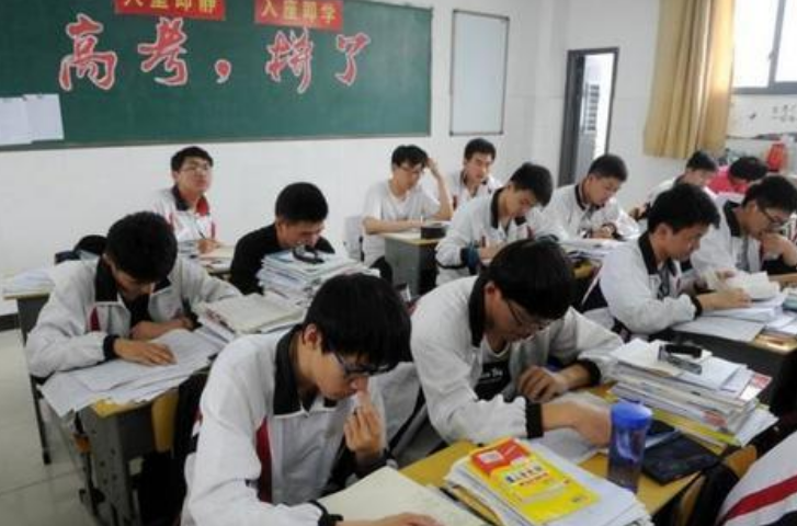 私立高中也不能随便报考？教育部做出回应，初中生升学更难了