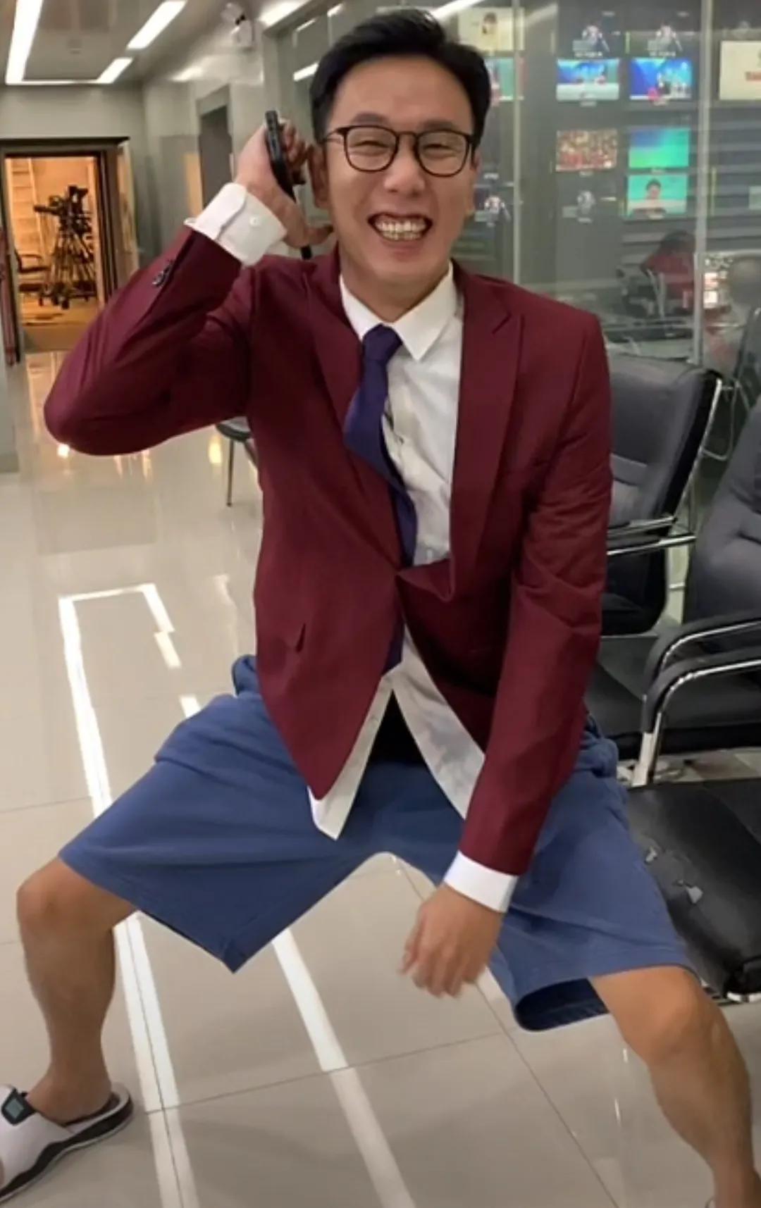 同时昨天在看广东男篮vs天津男篮比赛时,广东体育频道主持人朱立宇