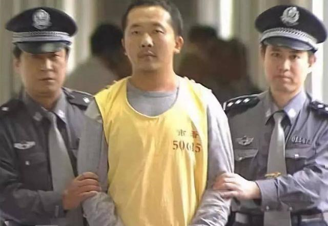 2002年南京汤山投毒案，42人死亡300人中毒，只因嫉妒别人生意好
