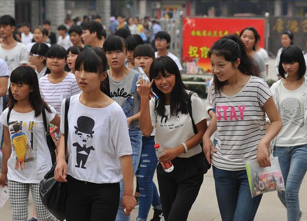 江苏一15岁中专生宿舍被打身亡，原因曝光，网友：争取考上高中