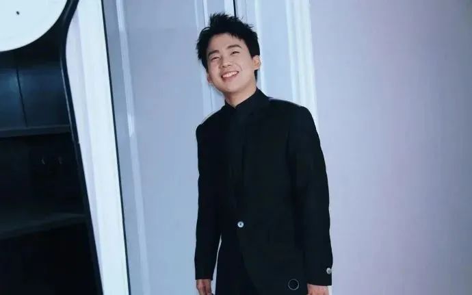 "人间真实 年轻任性",这样的郭麒麟你怎能不爱