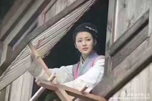 调侃人生：笑对困境，幽默自解
