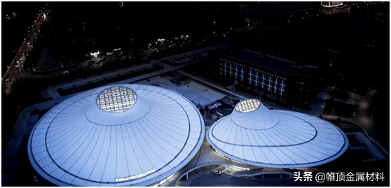 高颜值的金属屋面——榆林职业技术学院体育馆