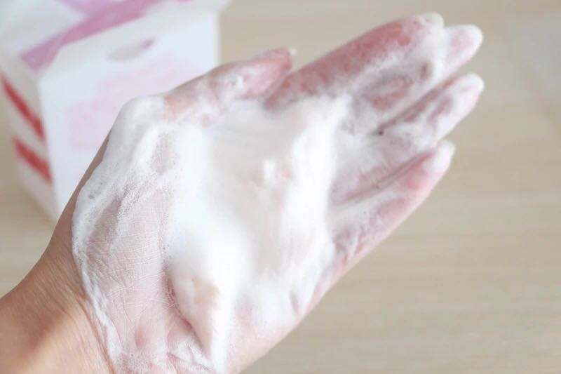 学生党洁面如何选，这4个好口碑洗面奶超好用，第2个还是我的最爱