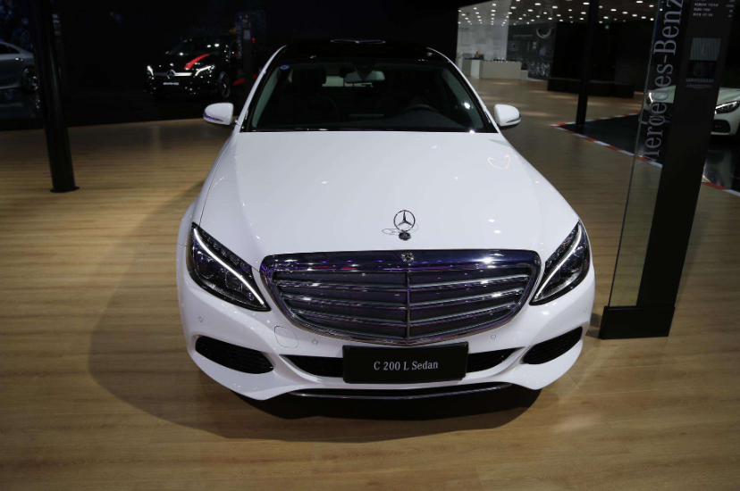 奔驰c200l报价(立标版奔驰c上海跌破24万) - 四帝国车市
