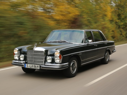 第四代奔驰s级:w108/w109(1965 - 1972年)