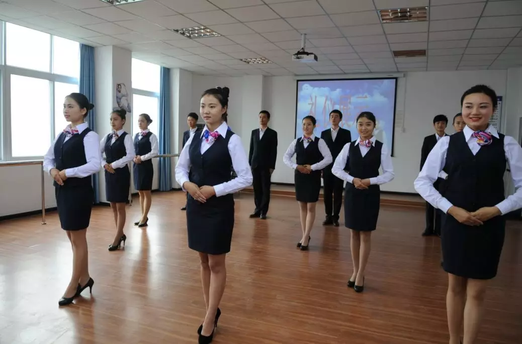 除了乐山大佛，乐山还有老牌的专科大学，名气专业都是响当当