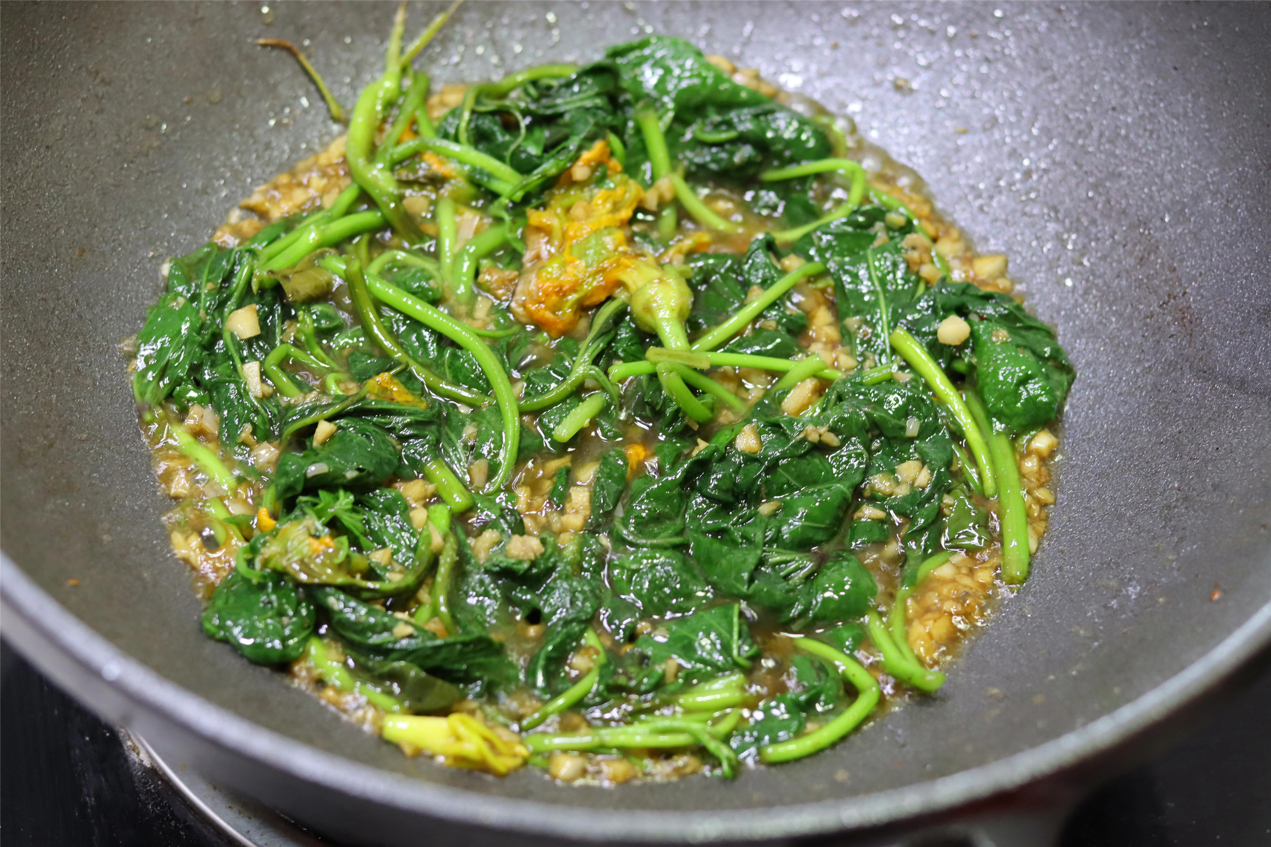 建議：這5種綠葉菜多吃，含鈣量很高，清淡飲食也能把鈣補足了