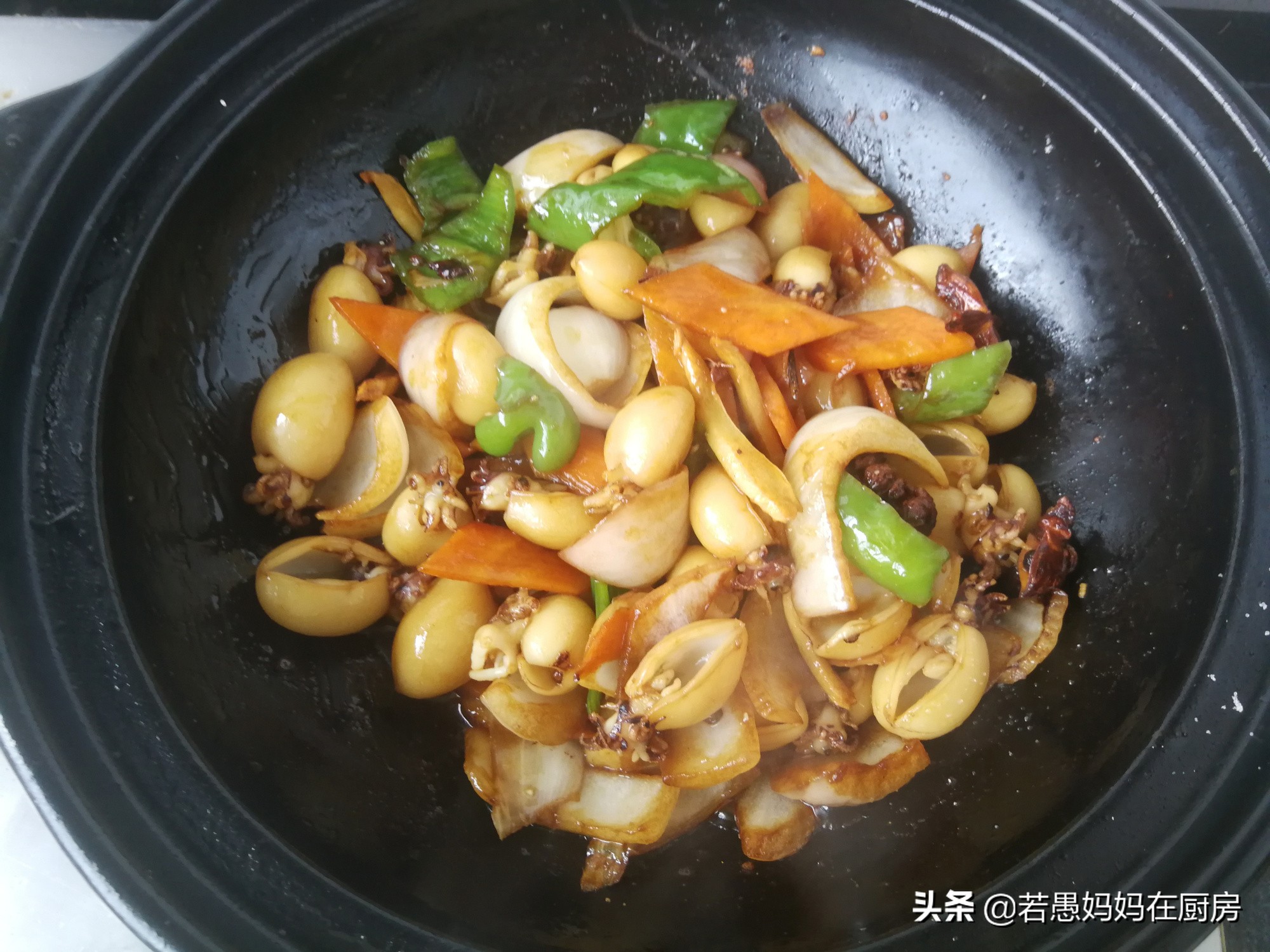 20块钱买一包墨鱼仔，随便一炒比肉香，脆嫩Q弹，还能增强抵抗力