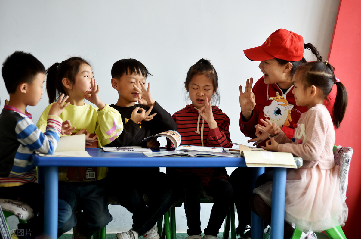 补习班越上越差？小学校长直言：倒退的学生，大多有3个共同点