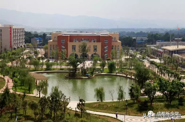 成都文理学院招聘10名教师！