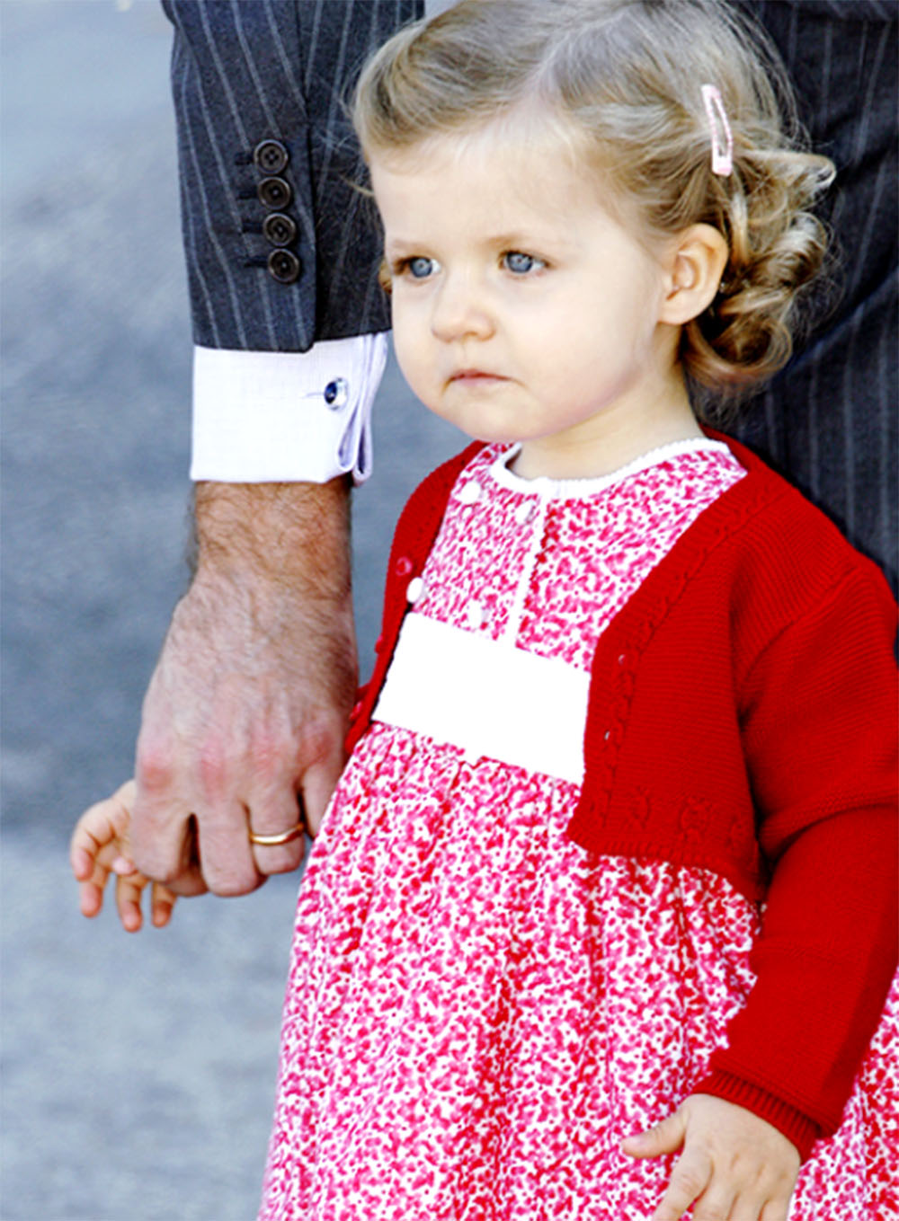 莱昂诺尔公主：13岁被印上硬币的未来女王，靠颜值拯救西班牙王室