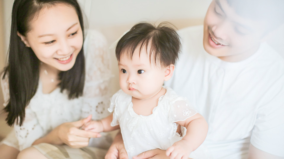 婴儿发烧能不能洗澡（宝宝发烧时能洗澡吗）