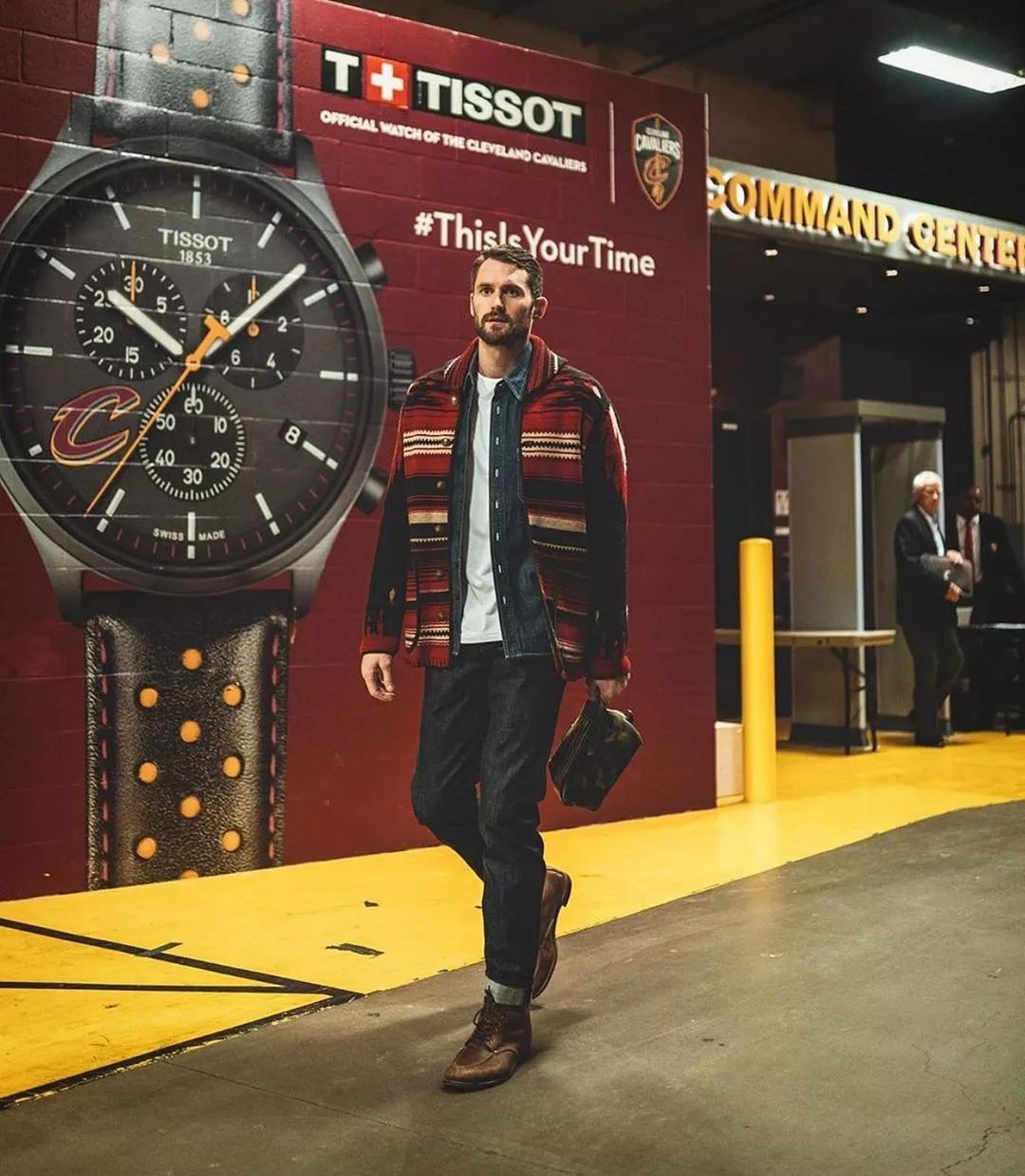 kevin love(NBA球员“爱神”Kevin Love，外表帅气的万人迷)