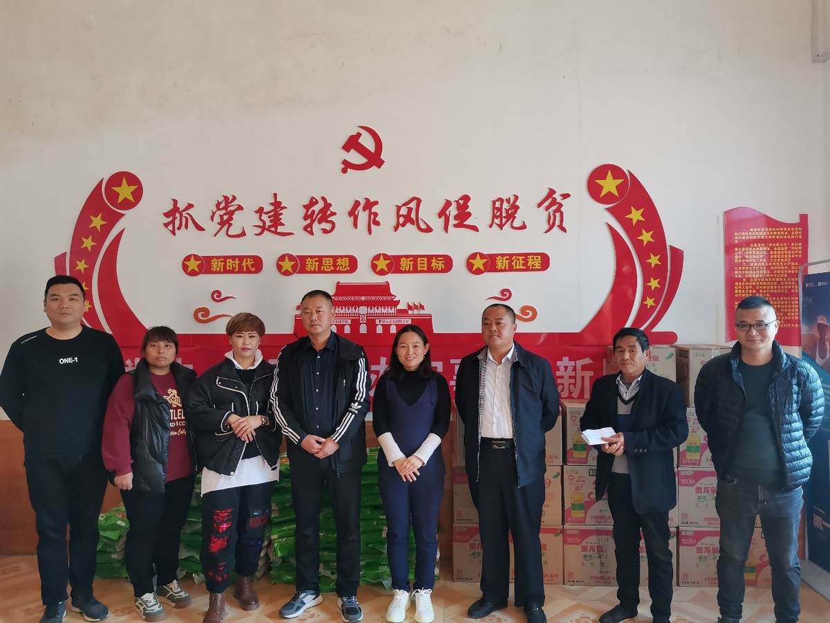 热心乡贤反哺家乡 巩固脱贫成效