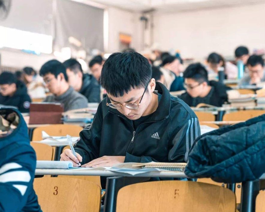 大学期间入党好处多，但是你知道入党流程吗，大一新生速看