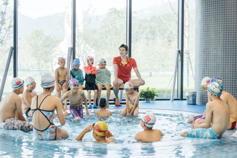 原來，融創這么做文旅小鎮