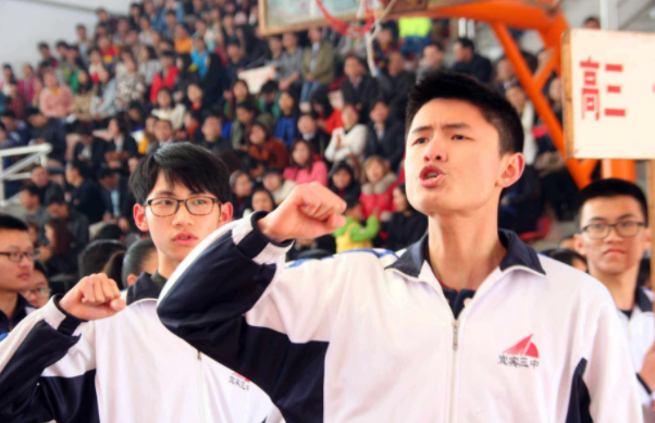 “考研”和“高考”两个升学考试，哪个上岸更难？过来人有话说