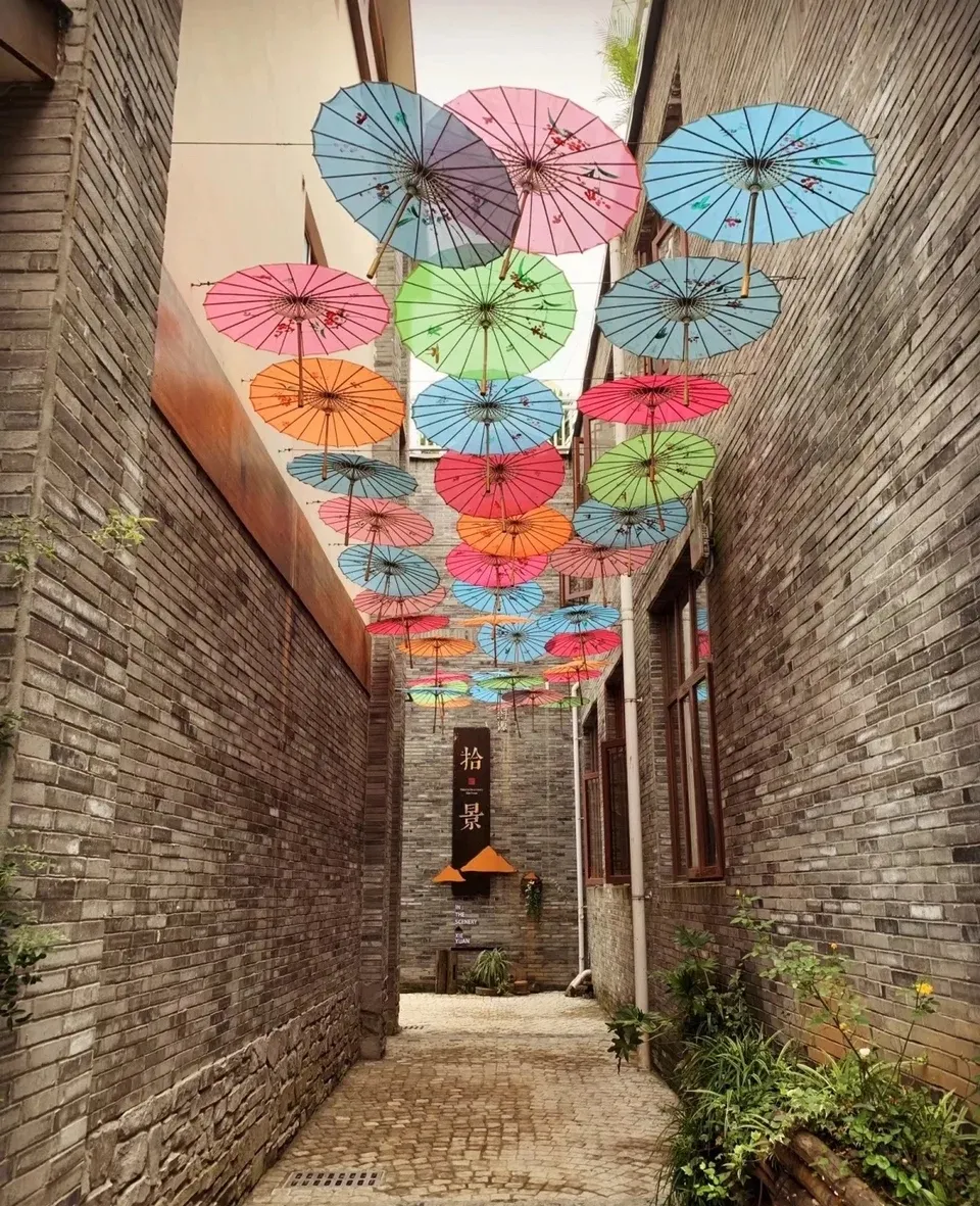 成都1.5刹拢!这个小众森林古镇,清凉耍水、网红拍照、喝茶休闲