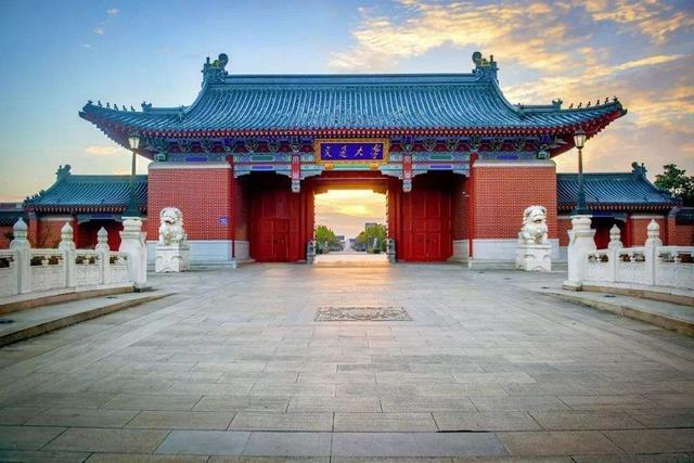 贵州省本科一批提档线：哈工大和华科入围前十，上交农学拖后腿